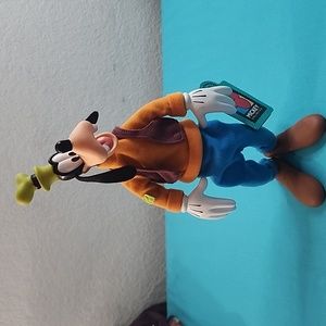 NWT Vintage Posable Disney Goofy Figurine